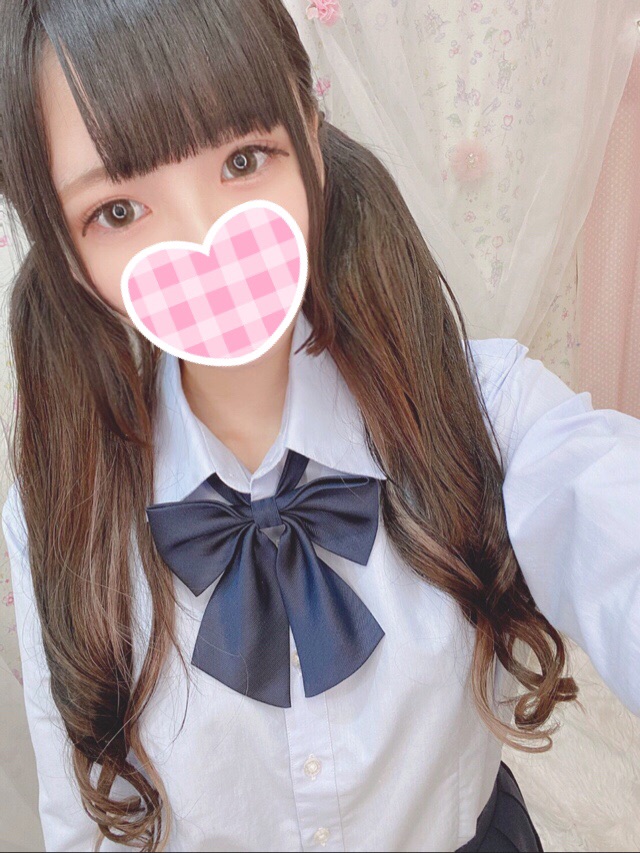 秋葉原の地下アイドル超え間違いなし!毎回満員御礼のJK中退年齢ちゃんもいます💓